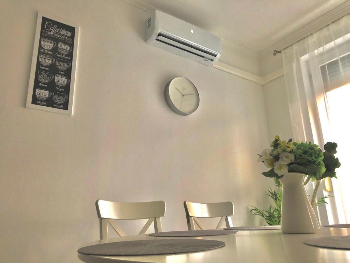 Mirell Apartman Segedin Dış mekan fotoğraf